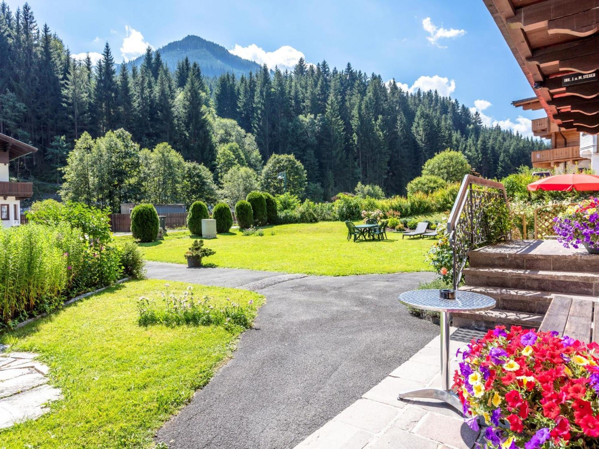 Apartments Salzburgerhof Заалбах-Хинтерглем Екстериор снимка